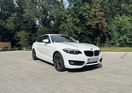 BMW 218i Coupé Sport Line Sport Line