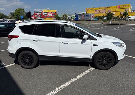 Ford Kuga 2,0 TDCi 2x4 110kW SYNC Edition SYNC Ed...