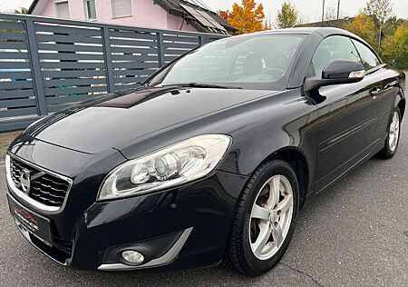 Volvo C70 D3 INSCRIPTION /AUTOMATIK/LEDER/NAVI/PDC