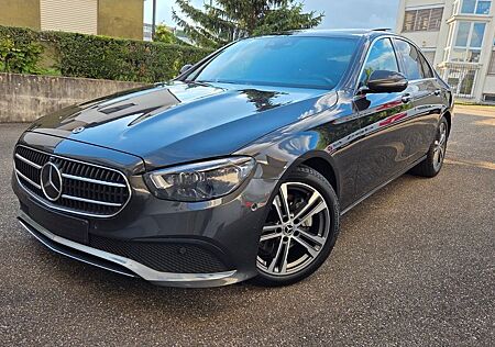 Mercedes-Benz E 220 d Autom. *TOP ZUSTAND*1 HAND*