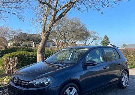 VW Golf Volkswagen 1.4 TSI 90 kW