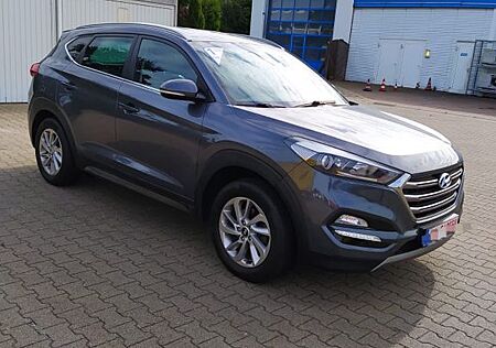 Hyundai Tucson blue 1.7 CRDi Classic 2WD Classic
