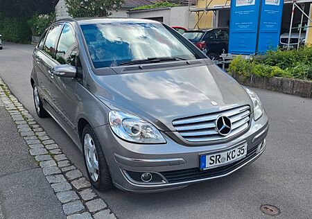 Mercedes-Benz B 200 CDI -