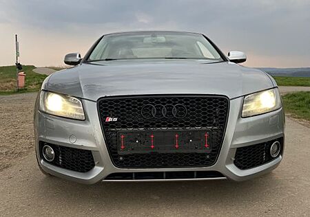 Audi S5 4.2 FSI quattro -