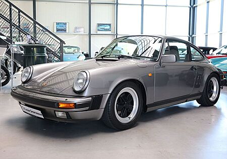 Porsche 911 Urmodell 911 3.2 Carrera Coupe, 26.998 KM,1. Hand, neuw.