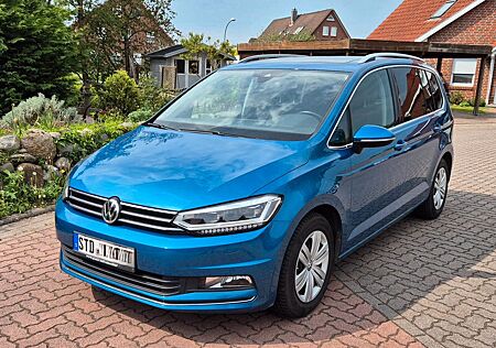 VW Touran Volkswagen 2.0 TDI SCR 140kW DSG Highline Highline