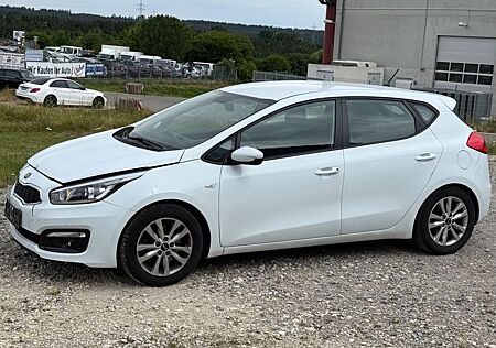 Kia Cee'd /Ceed Lim. 1.4 *EURO.6*KLIMA*SHZ*104.000 KM