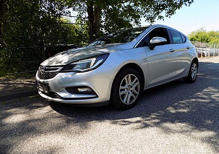 Opel Astra 1.6 CDTI NAVI AHK HU 9.26