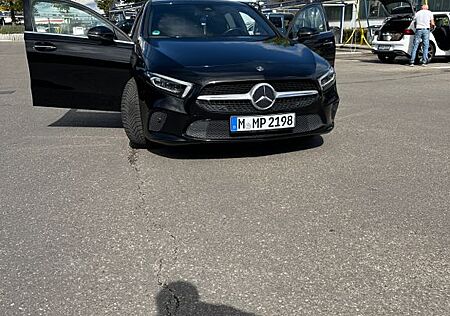 Mercedes-Benz A 200 d 4MATIC DCT -