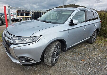 Mitsubishi Outlander 2.2 DI-D Top ClearTec 4WD Top