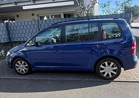 VW Touran Volkswagen 2.0 TDI 103kW DSG DPF -