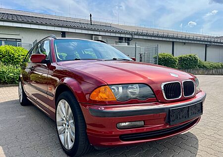BMW 318i touring*KLIMA*ALU*LEDER*M-LENKRAD*TÜV 02/27