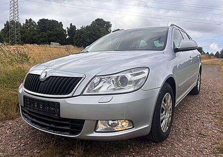 Skoda Octavia Combi 1.4 voll scheckheftgepflegt