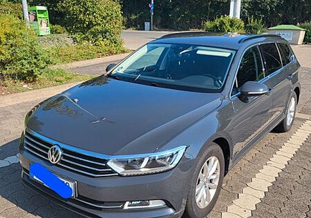 VW Passat Variant Volkswagen 2.0 TDI SCR DSG Comfortline V...