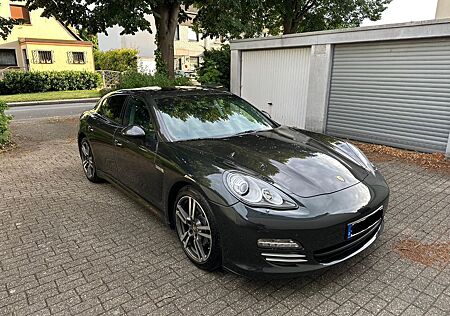 Porsche Panamera 4 Garantie 1A Zustand