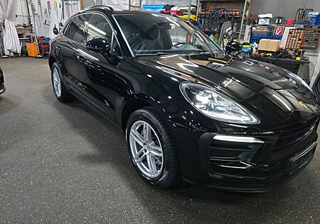 Porsche Macan 2.0,ALU19"Pano,Kamera,Leder,75Ltr,PDLS+,