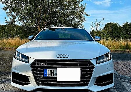 Audi TTS Roadster 2.0 TFSI quattro