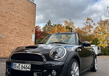 Mini Cooper S Cabrio Highgate scheckheftgepflegt