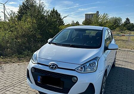 Hyundai i10 1.2 Trend 87PS Allwetterreifen Klima LED PDC