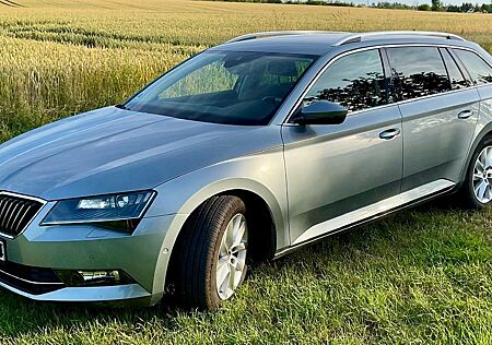 Skoda Superb 1.8 TSI Style Combi Style