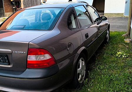 Opel Vectra 1.6 16V CD CD