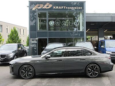 BMW i7 xDrive 60 M Sport Pro Individual B&W Connossi