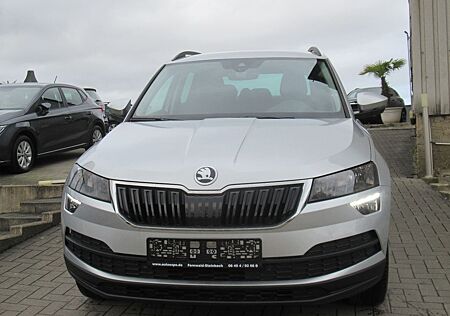 Skoda Karoq Style- Navi-AHK-PDC-18"Alu-SH-1.Hand