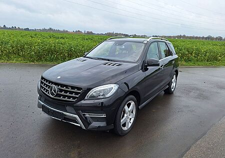 Mercedes-Benz ML 350 BlueTEC 4MATIC AMG Line Vollausstattung