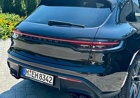Porsche Macan T Luftfederung Panoramadach ACC Memory LED
