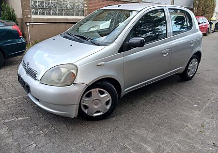 Toyota Yaris 1.3 Benzin Klimaanlage