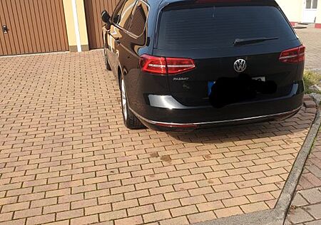 VW Passat Variant Volkswagen 2.0 TDI SCR DSG Highline Vari...