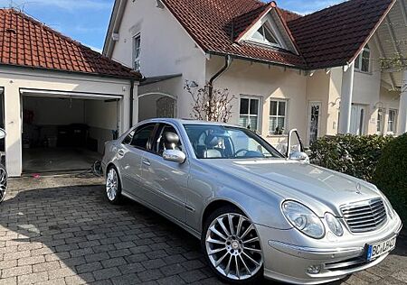Mercedes-Benz E 320 AVANTGARDE Avantgarde