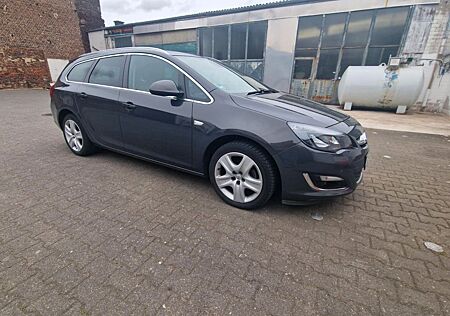 Opel Astra Sports Tourer 1.4 Turbo Exklusiv