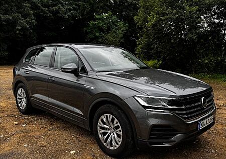VW Touareg Volkswagen 3.0 V6 TDI 210kW 4MOTION Tiptronic -