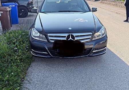 Mercedes-Benz C 180 BlueEFFICIENCY AVANTGARDE AVANTGARDE