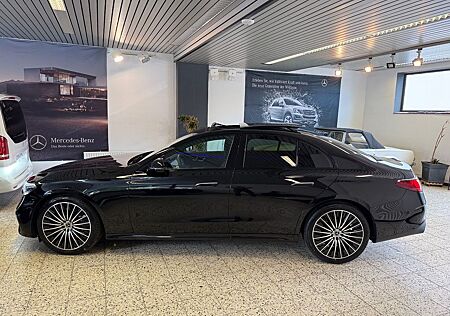 Mercedes-Benz E 200 AMG + NIGHT NAV/LED/PSD/DISTR/TW/PTS/LM20"