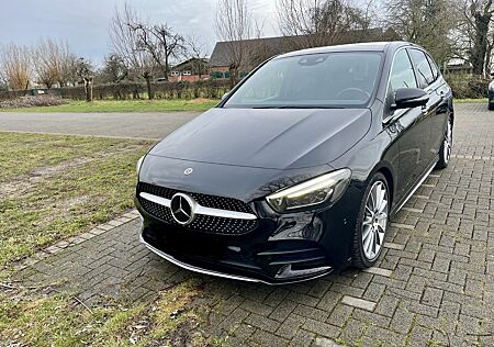 Mercedes-Benz B 220 4MATIC DCT -