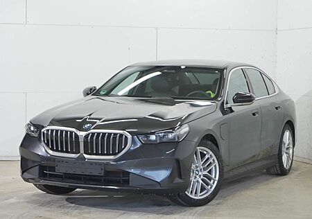 BMW 530e