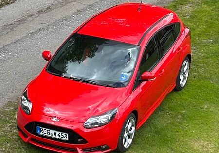 Ford Focus 2,0 EcoBoost ST ST