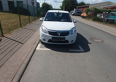 Dacia Sandero Laureate