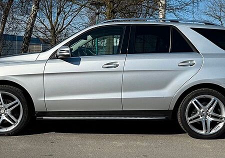 Mercedes-Benz ML 350 CDI BlueTec/"AMG-STYLING"/Voll..21"Zoll