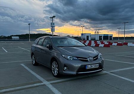 Toyota Auris Touring Sports Touring Sports Hybrid 1...