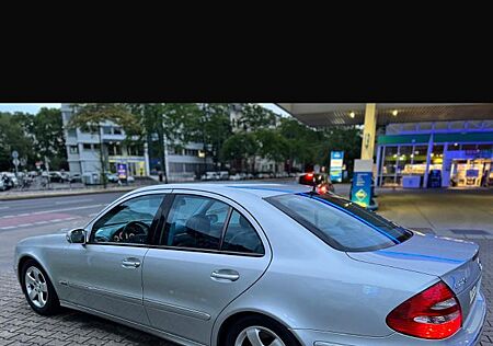 Mercedes-Benz E 220 CDI AVANTGARDE Avantgarde