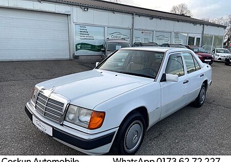 Mercedes-Benz 200 D*OLDTIMER*H-ZULL.SCHIEBEDACH*
