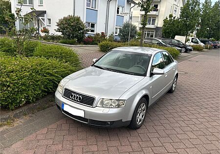 Audi A4 2.0 multitronic -