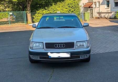 Audi 100