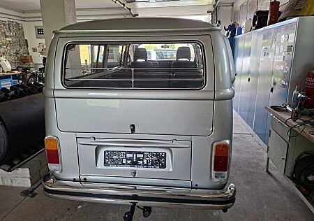 Volkswagen T2 Silberfisch Lord von Hannover