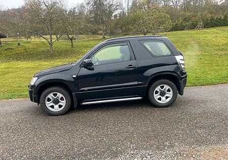 Suzuki Grand Vitara 1,6 / 4x4 / 71.800 km