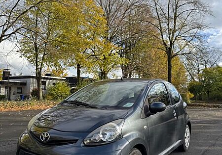 Toyota Aygo (X) Aygo (X)