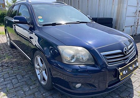 Toyota Avensis gebraucht kaufen Toyota Avensis Kombi 2.2 D-CAT Executive